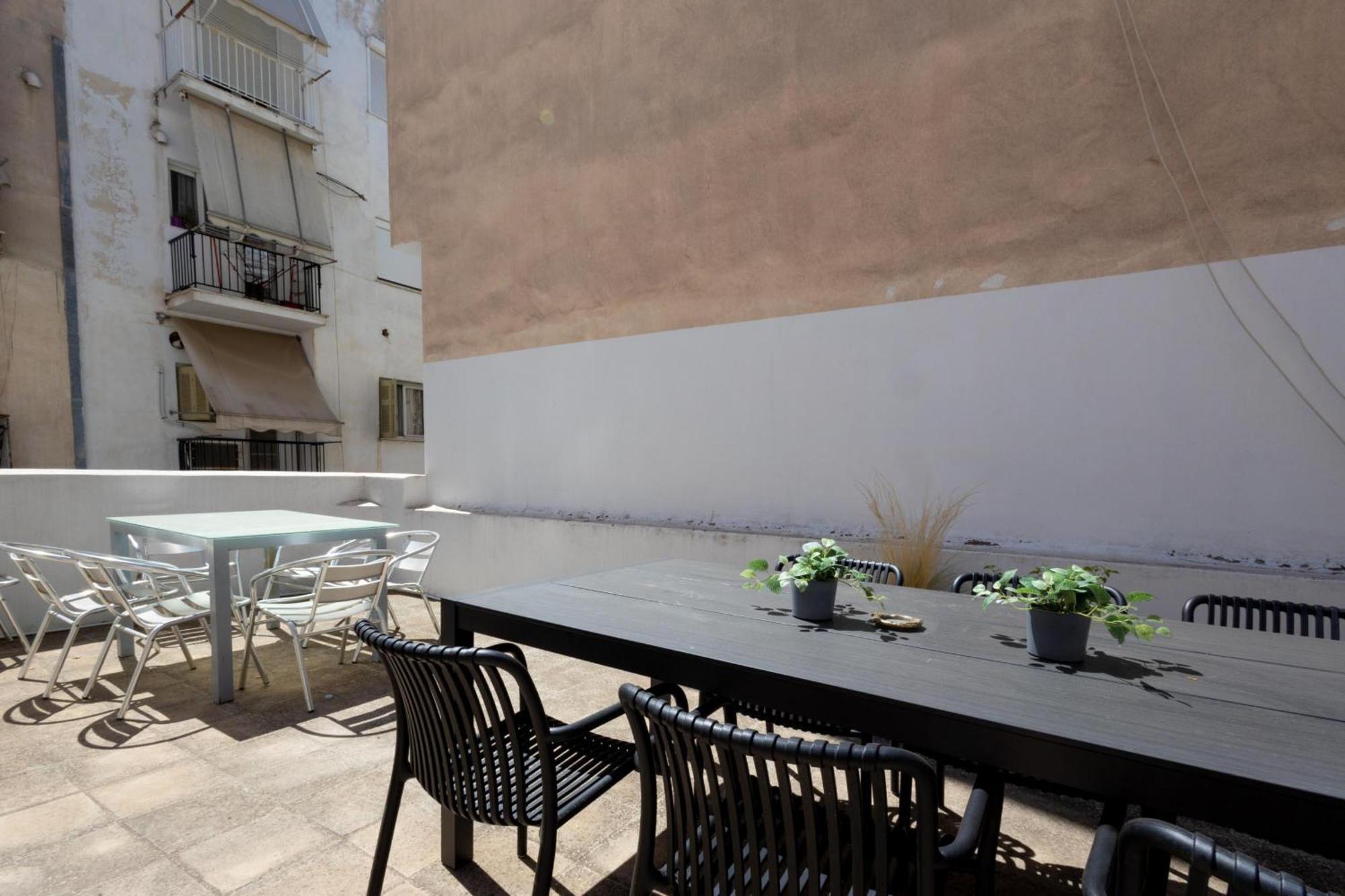 Renovated 5 Bdr House Near Acropolis - New Beds, Terrace & Green Yard Athen Exterior foto