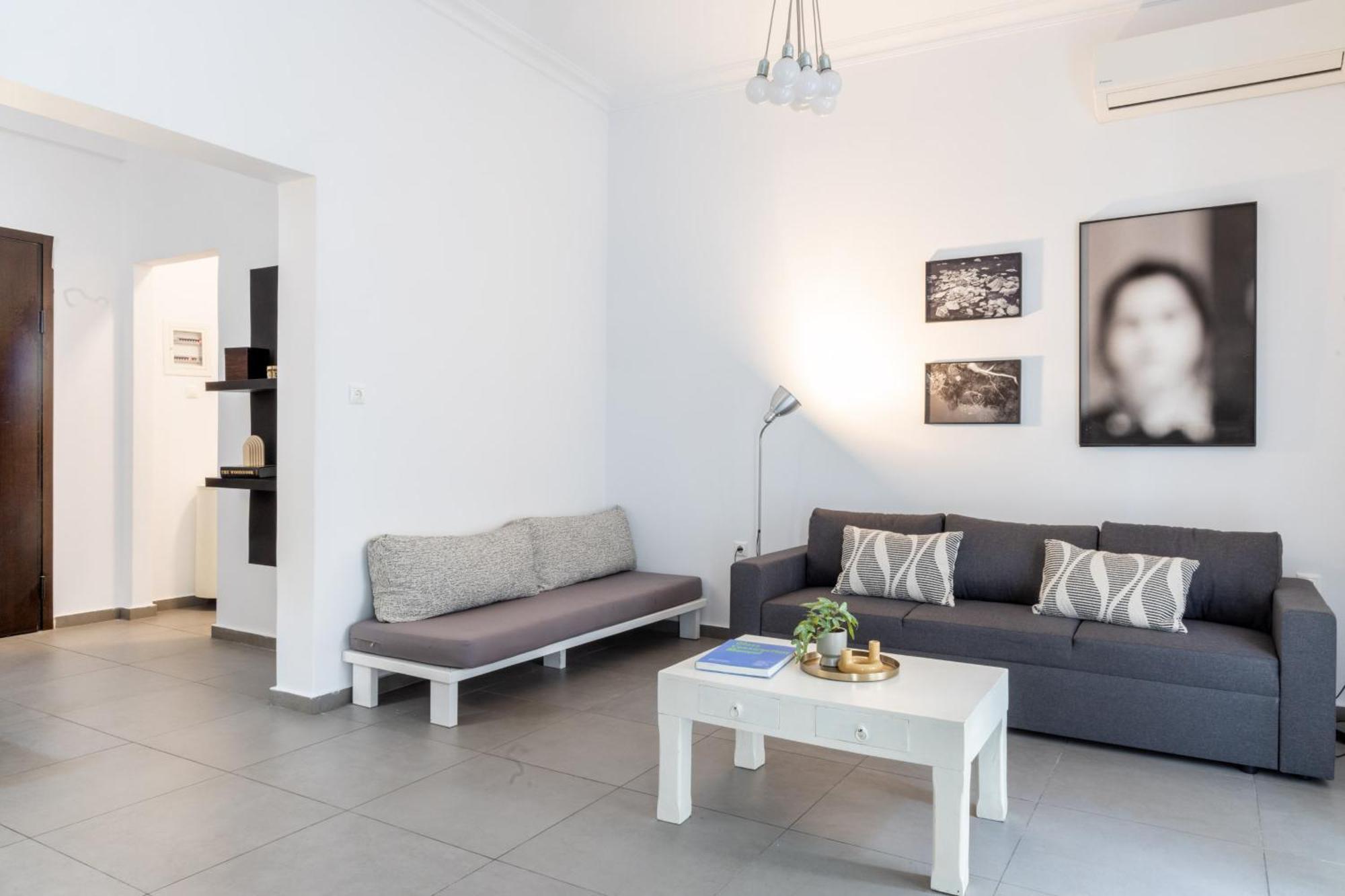 Renovated 5 Bdr House Near Acropolis - New Beds, Terrace & Green Yard Athen Exterior foto